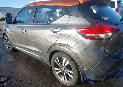 2019 Nissan Kicks Sr z USA, uszkodzony, nr VIN 3N1CP5CU5KL484809